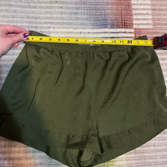 stars above Olive Green Relaxed Elastic Waist Shorts - Picture 4 of 6